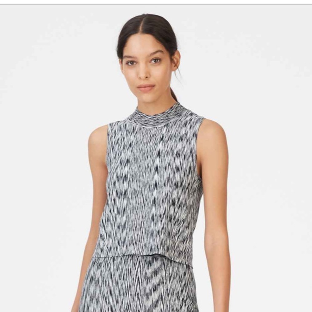 NWT Club Monaco sleeveless top